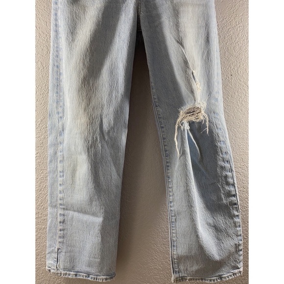 Levi’s Ribcage Straight Light Wash High Waisted Tango Fade Jeans - Picture 11 of 16